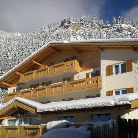 Albergo Fiordaliso Canazei Exterior photo