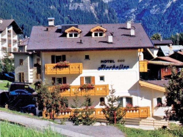Albergo Fiordaliso Canazei Exterior photo