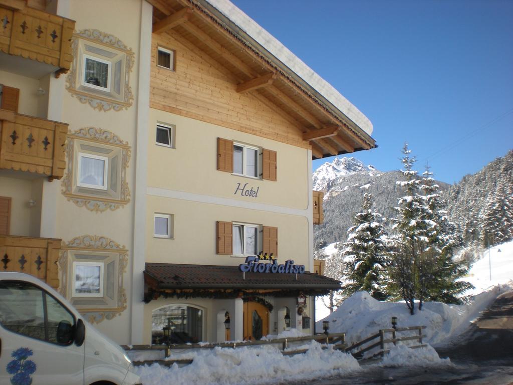 Albergo Fiordaliso Canazei Exterior photo